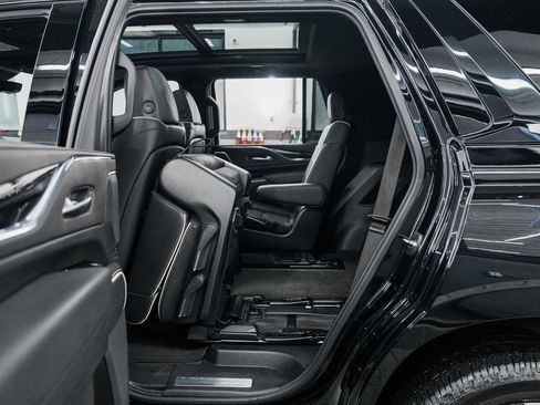 Used 2024 Cadillac Escalade Sport image 31