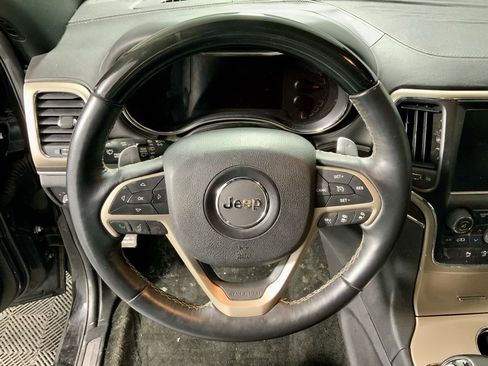 Used 2015 Jeep Grand Cherokee Overland w/ Advanced Technology Group image 22