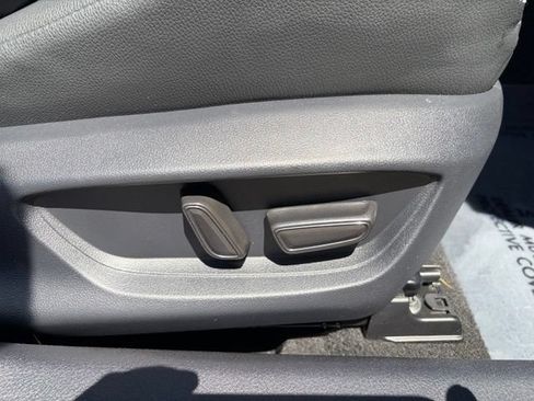 Used 2025 Toyota Camry XSE FWD image 39