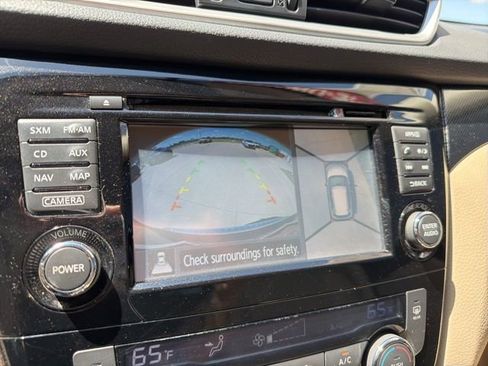 Used 2015 Nissan Rogue SL FWD image 13
