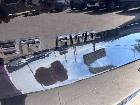 Used 2025 Chevrolet Blazer RS AWD/4WD image 23