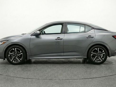 Used 2025 Nissan Sentra SV FWD image 5