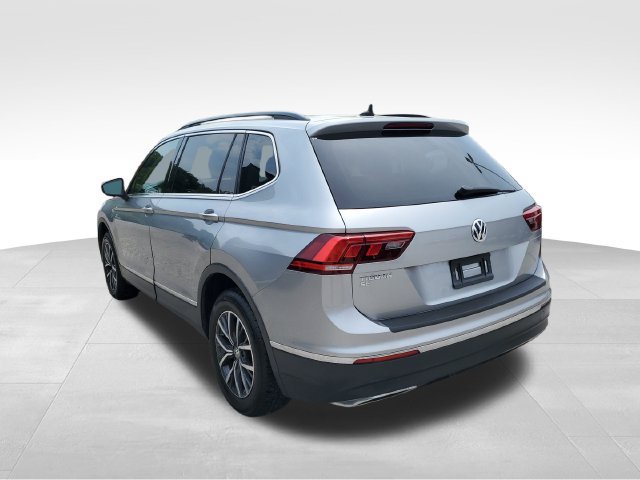 Used 2020 Volkswagen Tiguan SE w/ Panoramic Sunroof Package FWD image 6
