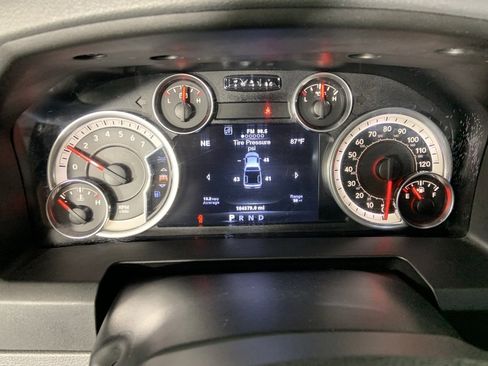 Used 2014 RAM 1500 Classic SLT w/ Luxury Group image 10
