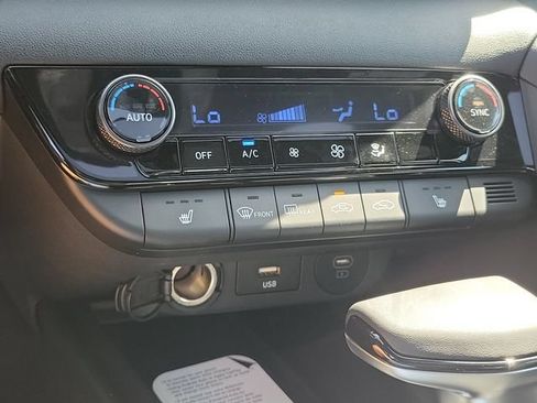New 2026 Hyundai Elantra SEL Sport FWD image 13