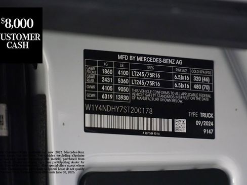New 2025 Mercedes-Benz Sprinter 2500 image 18