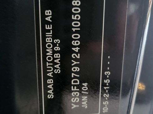 Used 2004 Saab 9-3 Arc FWD image 28
