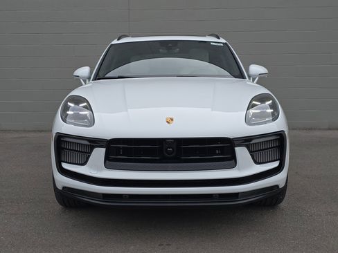 New 2026 Porsche Macan S image 7