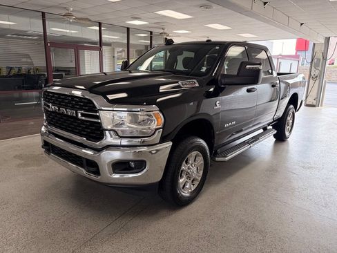 Used 2024 RAM 2500 Big Horn AWD/4WD image 6