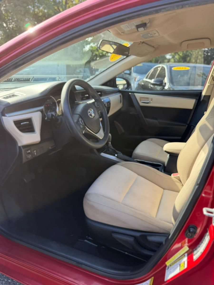 Used 2016 Toyota Corolla LE FWD image 11