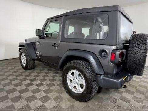 Used 2019 Jeep Wrangler Sport AWD/4WD image 7