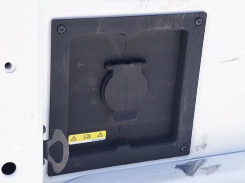 Used 2021 Ford F150 XLT w/ Equipment Group 302A High RWD image 14