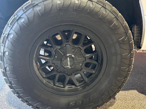 Used 2021 Ford F150 Lariat image 11