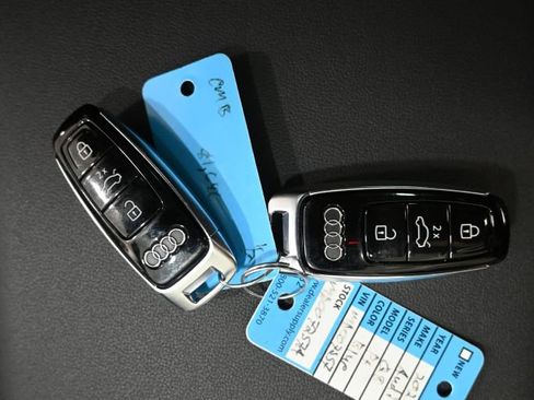 Used 2021 Audi Q8 Premium Plus w/ Premium Plus Package image 36