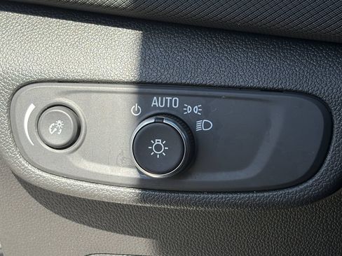 Used 2025 Chevrolet TrailBlazer LT FWD image 29