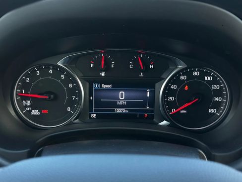 Used 2023 GMC Terrain SLE image 29