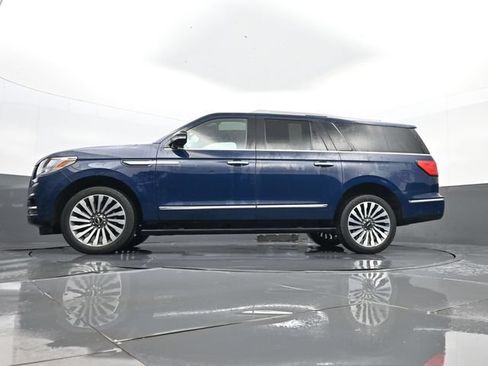 Used 2019 Lincoln Navigator L Reserve AWD/4WD image 32