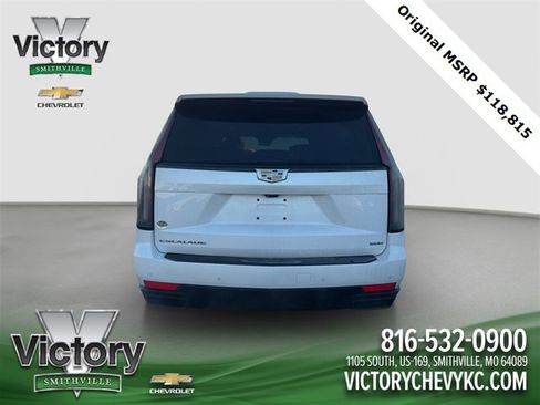 Used 2023 Cadillac Escalade ESV Sport Platinum image 5