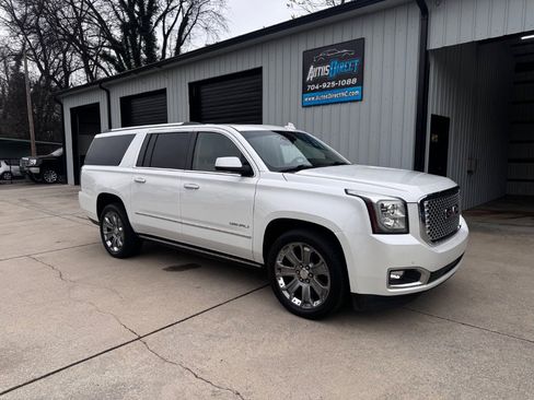 Used 2016 GMC Yukon XL Denali w/ Open Road Package image 7