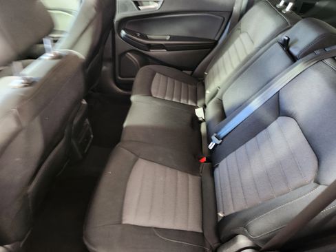 Used 2022 Ford Edge SE w/ Black Appearance Package image 14