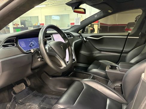 Used 2017 Tesla Model S 75D image 18