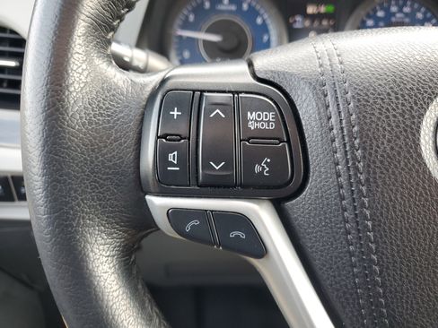 Used 2019 Toyota Sienna XLE image 29