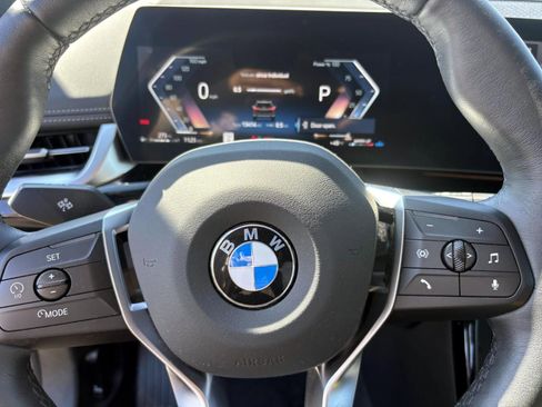 Used 2025 BMW X1 xDrive28i AWD/4WD image 16