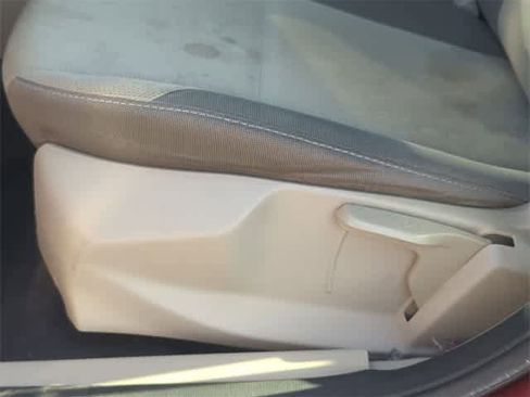 Used 2013 Ford Focus SE image 17