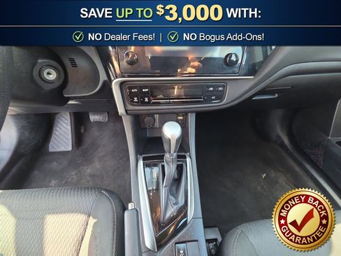 Used 2017 Toyota Corolla LE image 20