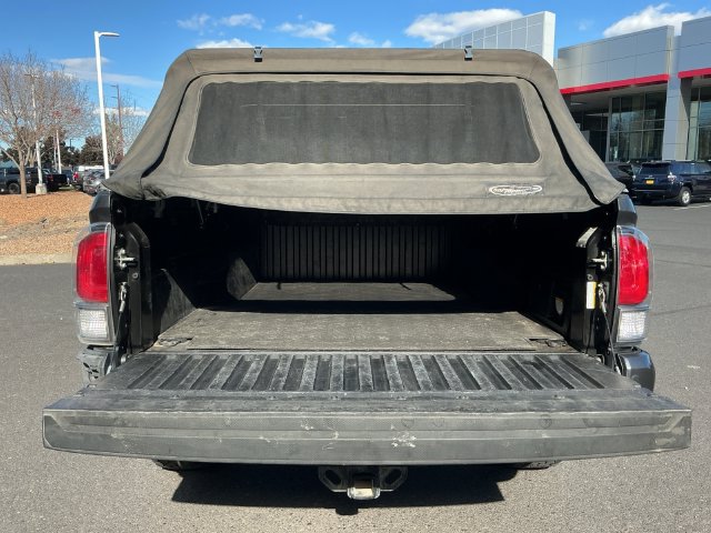 Used 2020 Toyota Tacoma TRD Off-Road w/ Technology Package AWD/4WD image 23