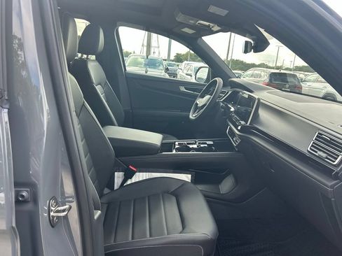 New 2026 Volkswagen Atlas Cross Sport SEL R-Line AWD/4WD image 38