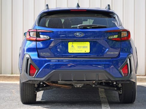 Used 2025 Subaru Crosstrek 2.5i Limited AWD/4WD image 10