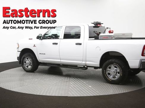 Used 2022 RAM 2500 Tradesman w/ Chrome Appearance Group AWD/4WD image 68