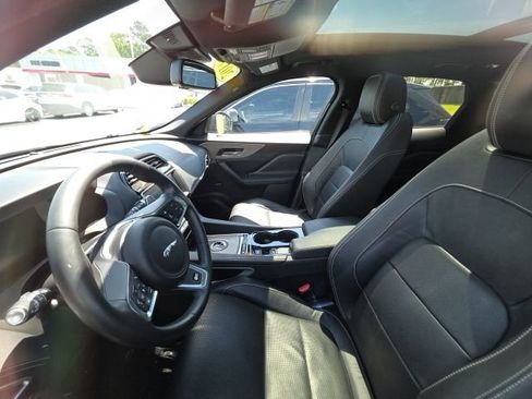 Used 2017 Jaguar F-PACE S AWD/4WD image 10