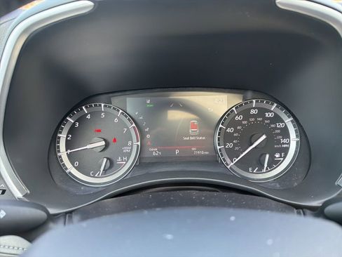 Used 2021 Toyota Highlander XLE image 30