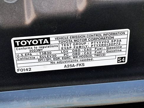 Used 2023 Toyota Camry SE image 32