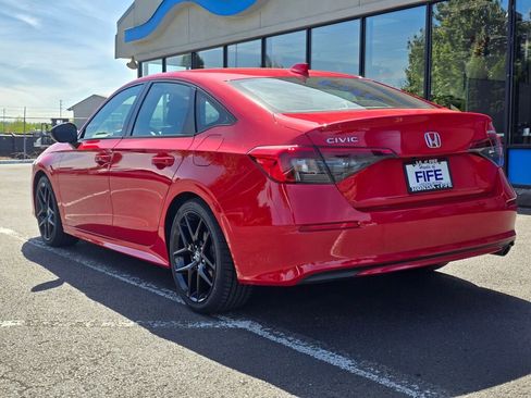 Used 2024 Honda Civic Sport image 3