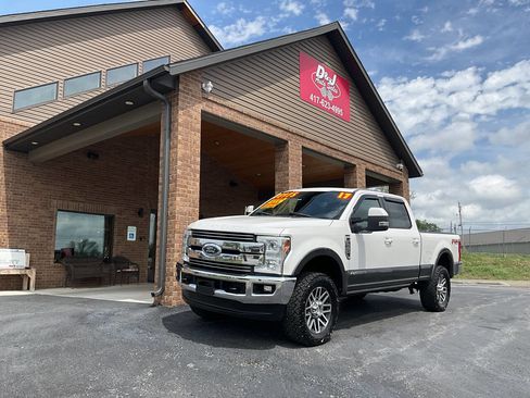Used 2017 Ford F250 Lariat w/ Lariat Ultimate Package image 57