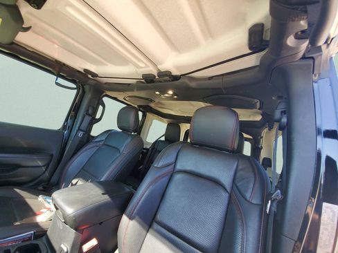 Used 2020 Jeep Wrangler Unlimited Rubicon AWD/4WD image 18