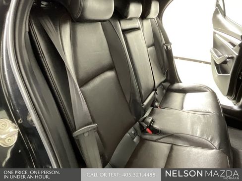 Used 2022 MAZDA MAZDA3 s image 29