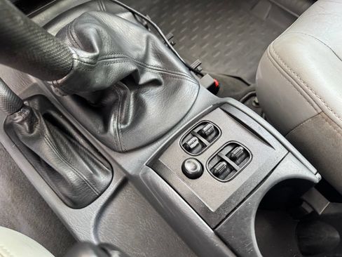 Used 2005 Jeep Liberty Renegade w/ Luxury Group AWD/4WD image 18