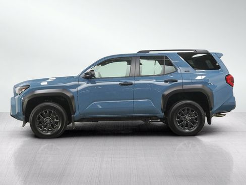 Used 2025 Toyota 4Runner SR5 AWD/4WD image 2