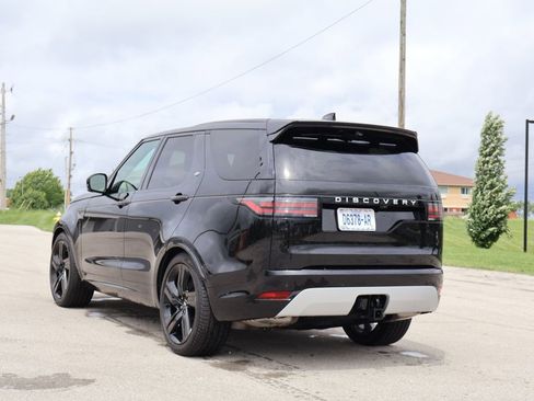 Used 2025 Land Rover Discovery Metropolitan Edition AWD/4WD image 5