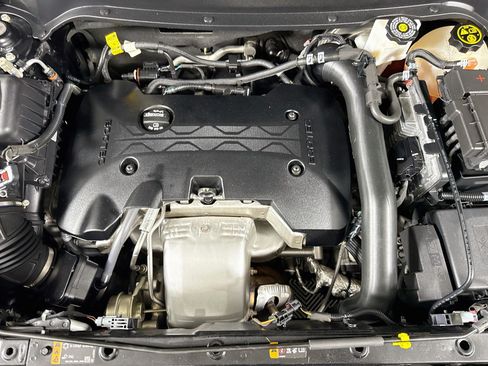 Used 2019 Chevrolet Equinox Premier FWD image 39