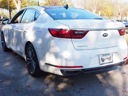 Used 2019 Kia Cadenza Technology image 5