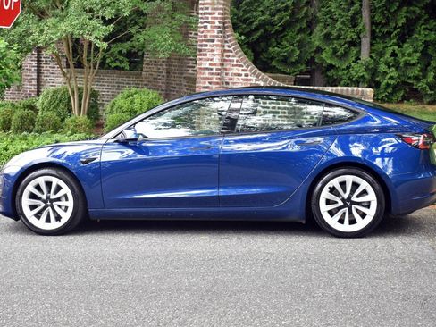 Used 2021 Tesla Model 3 Long Range AWD/4WD image 4