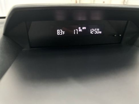 Used 2019 Subaru Crosstrek 2.0i Premium w/ Eyesight System AWD/4WD image 18