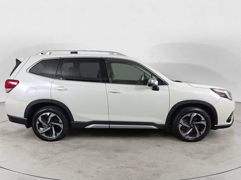 Used 2023 Subaru Forester Touring AWD/4WD image 4