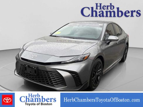 Used 2026 Toyota Camry SE w/ Convenience Package AWD/4WD image 10