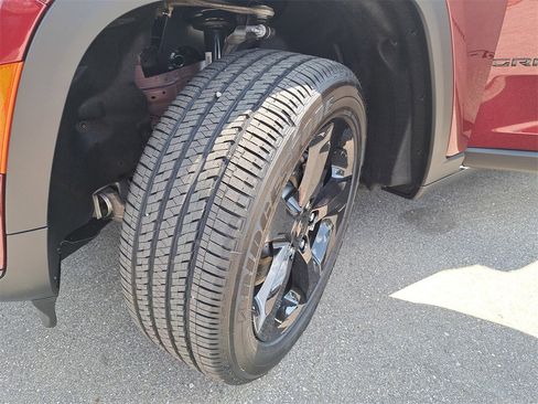 New 2025 Jeep Grand Cherokee L Altitude image 32